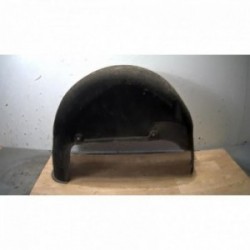 Pare boue arriere gauche...