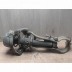 Amortisseur avant droit...