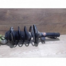 Amortisseur avant droit...