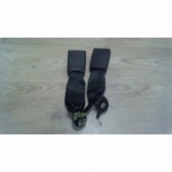 Attache ceinture arriere...