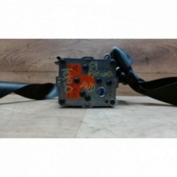 Ceinture avant droit...