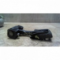 Tirant de porte avant droit...