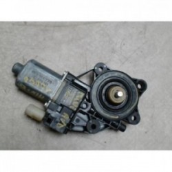 Moteur leve vitre avant...