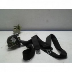 Ceinture avant droit...