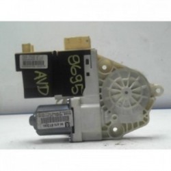 Moteur leve vitre avant...
