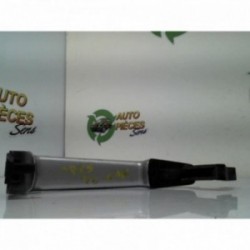 Poignee porte avant droit...