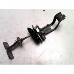 Tirant de porte arriere...