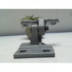 Charniere de porte avant...