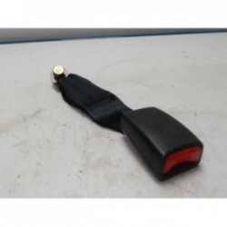 Attache ceinture arriere...