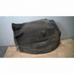 Pare boue avant droit...
