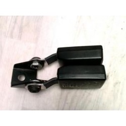 Attache ceinture arriere...