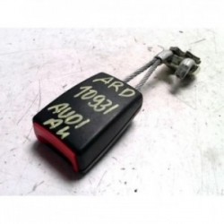 Attache ceinture arriere...