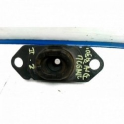 Support moteur droit...