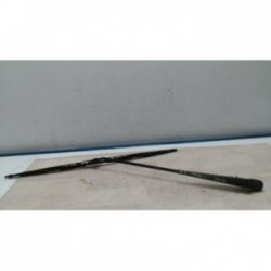 Bras essuie glace avant...