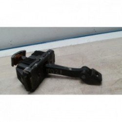 Tirant de porte avant droit...