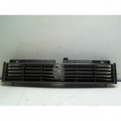 Calandre PEUGEOT 305 PHASE 2