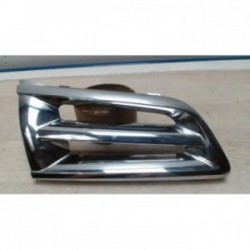 Grille de calandre droite...