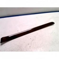 Baguette de porte avant...