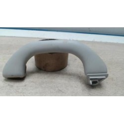 Poignee de maintien avant...