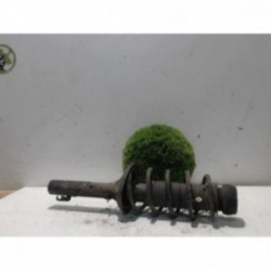 Amortisseur avant droit...