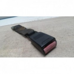 Attache ceinture arriere...