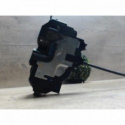 Serrure avant gauche...