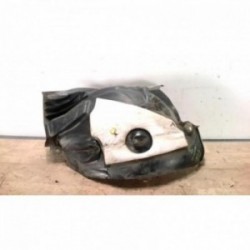 Pare boue avant droit...