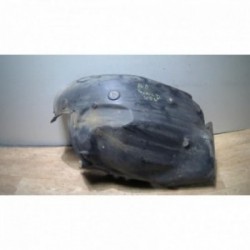 Pare boue avant droit...