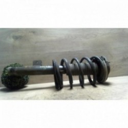 Amortisseur avant droit...