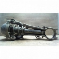 Amortisseur avant droit...