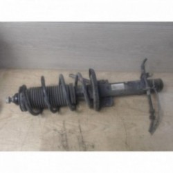 Amortisseur avant droit...