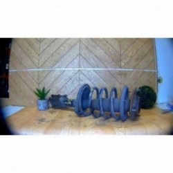 Amortisseur avant droit...