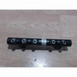 Rampe injection PEUGEOT...