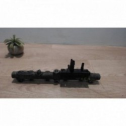 Rampe injection PEUGEOT 607...