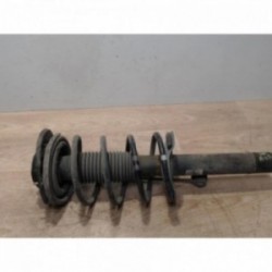 Amortisseur avant droit...