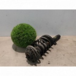 Amortisseur avant droit...