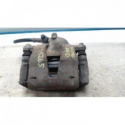 Etrier avant droit...