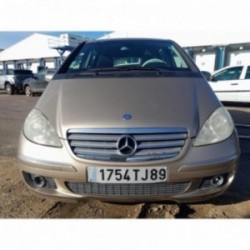 Vitre avant gauche MERCEDES...