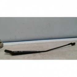 Bras essuie glace avant...