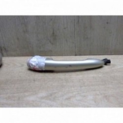 Poignee porte avant droit...