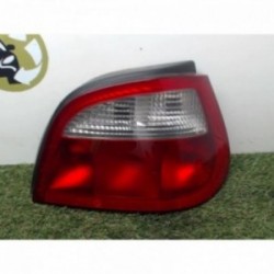 Feu arriere principal droit...