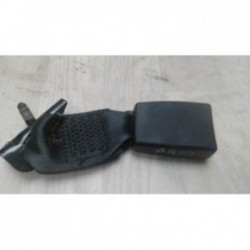 Attache ceinture arriere...