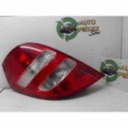 Feu arriere principal...