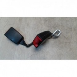 Attache ceinture arriere...