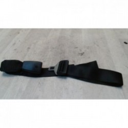 Attache ceinture arriere...