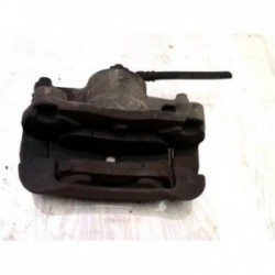 Etrier avant droit...