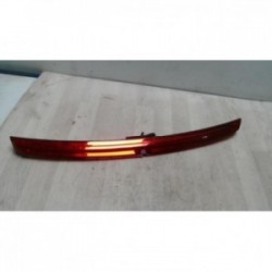 Feu arriere stop central...