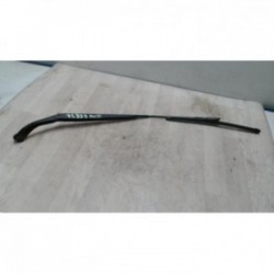 Bras essuie glace avant...