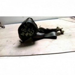 Attache ceinture avant...