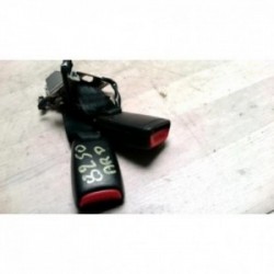 Attache ceinture arriere...